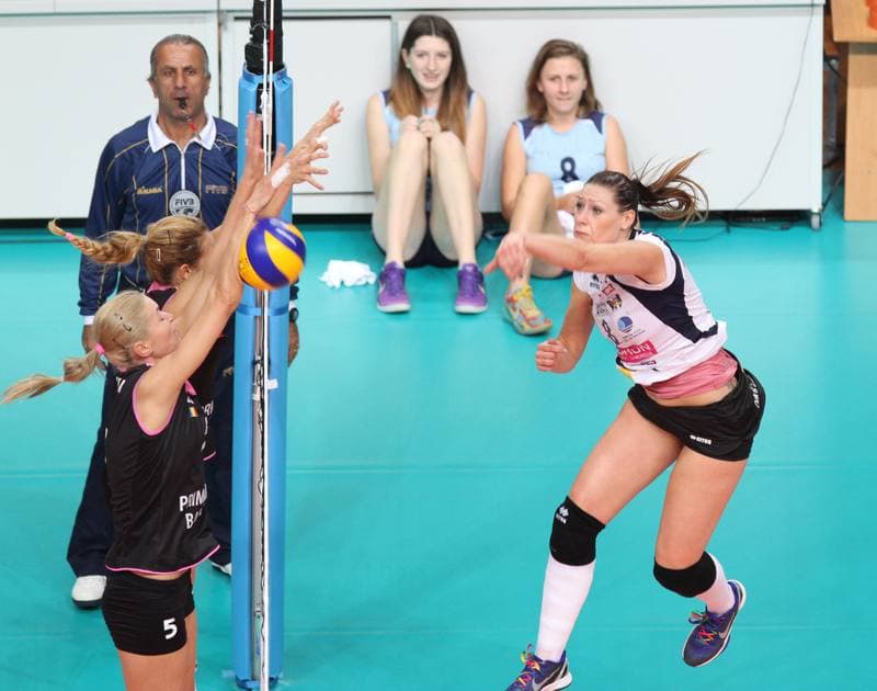 Volleyball. Women's Champions League. MKS Dabrowa Gornicza - Stiinta Bacau. 23.10.2013