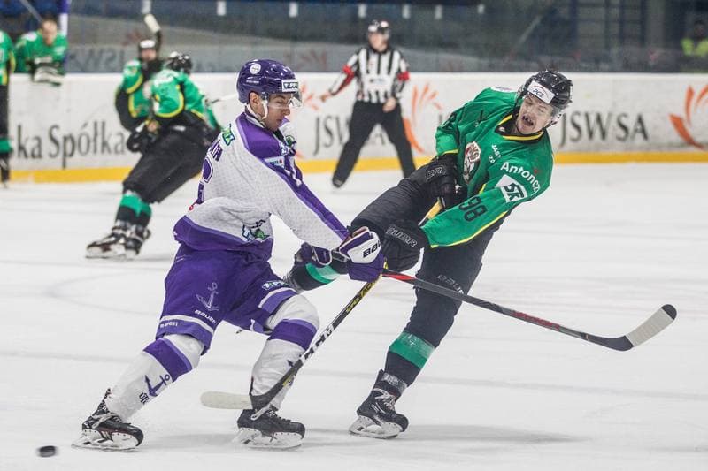 Ice Hockey. Visegrad Cup. JKH GKS Jastrzebie - Ujpesti TE. 15.10.2019