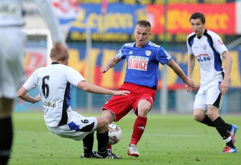 Football. I liga. Piast Gliwice - Dolcan Zabki. 09.05.2012