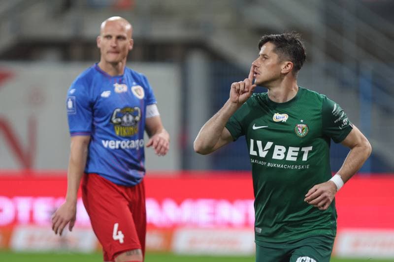 Football. PKO BP Ekstraklasa. Piast Gliwice - Slask Wroclaw. 30.03.2024