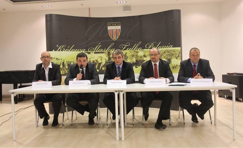 Football. Polonia Bytom. Press Conference. 21.06.2011