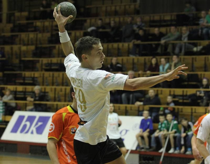 Handball. Noworoczny Turniej Pilki Recznej. NMC Powen Zabrze - Piotrkowianin Piotrkow Trybunalski. 13.01.2012