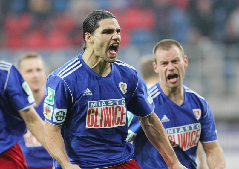 Football. I liga. Piast Gliwice - Kolejarz Stroze. 12.05.2012