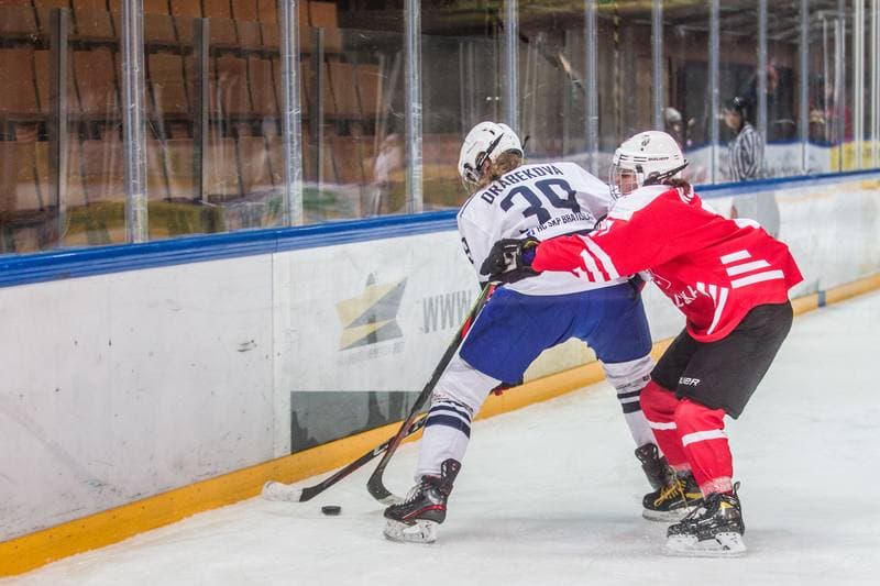 Ice Hockey. EWHL. Polska - SKP Bratislava. 11.12.2021