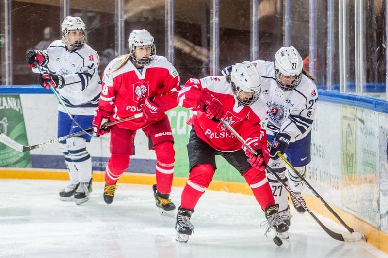 Ice Hockey. EWHL. Polska - SKP Bratislava. 12.12.2021
