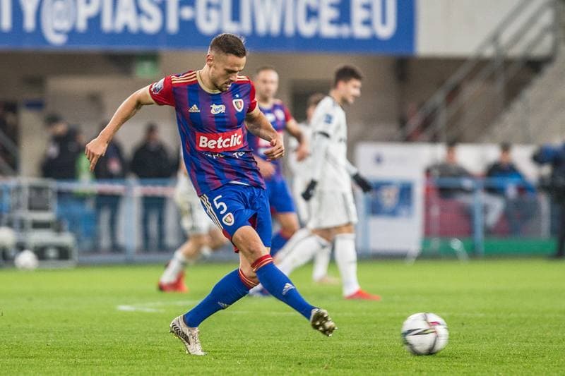 Football. PKO BP Ekstraklasa. Piast Gliwice - Legia Warsaw. 24.10.2021