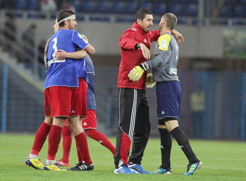 Football. I liga. Piast Gliwice - Olimpia Grudziadz. 22.04.2012