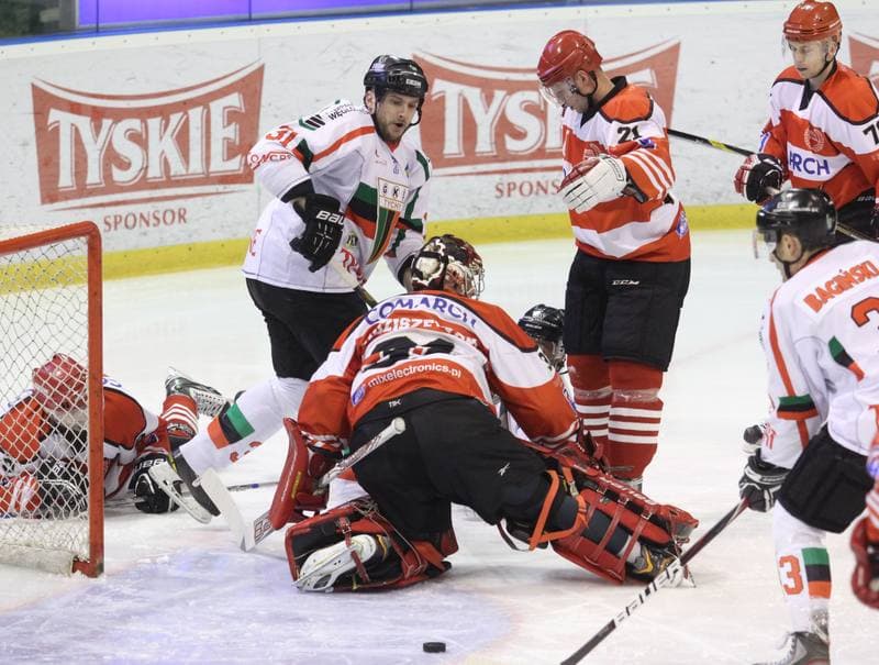 Ice Hockey. Polska Liga Hokejowa. GKS Tychy - Comarch Cracovia Krakow. 15.02.2013