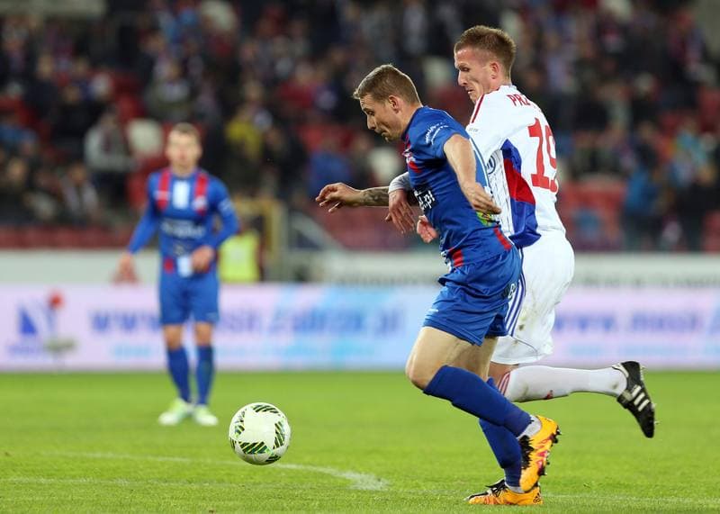 Football. Ekstraklasa. Gornik Zabrze - Podbeskidzie Bielsko-Biala. 20.04.2016