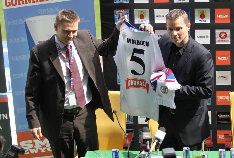 Football. Gornik Zabrze. Press Conference. 19.04.2010
