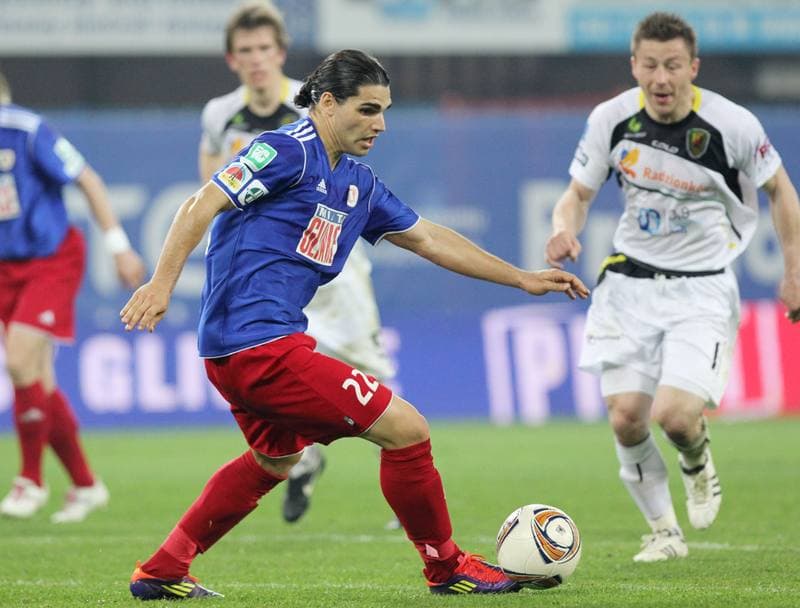 Football. I liga. Piast Gliwice - Ruch Radzionkow. 27.04.2012