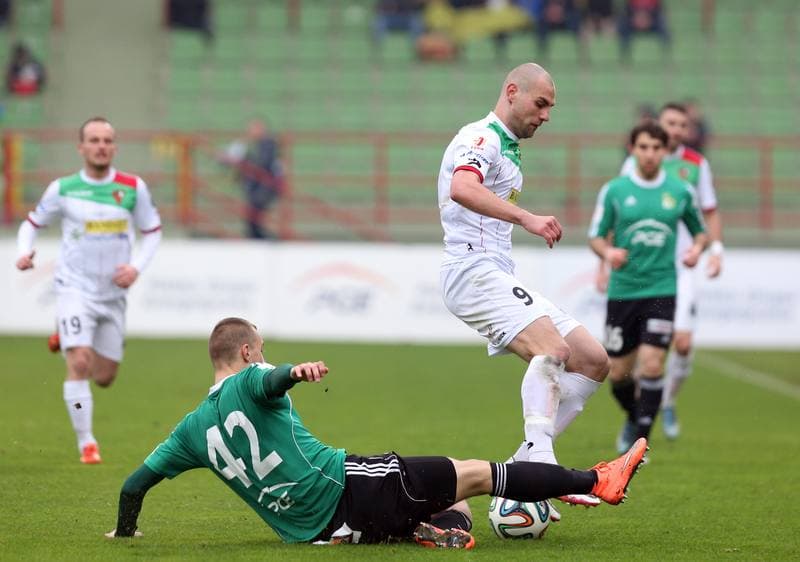 Football. I Liga. GKS Belchatow - Zaglebie Sosnowiec. 10.04.2016