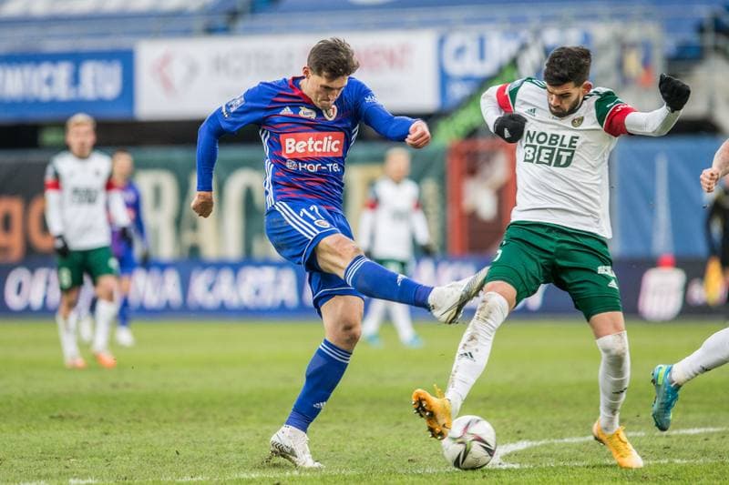 Football. PKO BP Ekstraklasa. Piast Gliwice - Slask Wroclaw. 06.02.2021