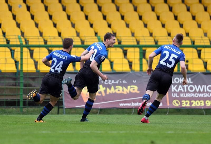 Football. I Liga. Rozwoj Katowice - Zawisza Bydgoszcz. 09.04.2016
