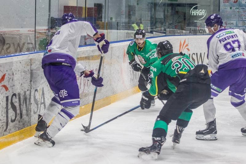 Ice Hockey. Visegrad Cup. JKH GKS Jastrzebie - Ujpesti TE. 15.10.2019