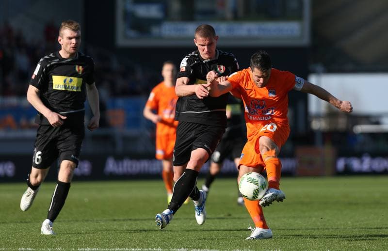 Football. PKO BP Ekstraklasa. Termalica Bruk-Bet Nieciecza - Korona Kielce. 02.04.2016