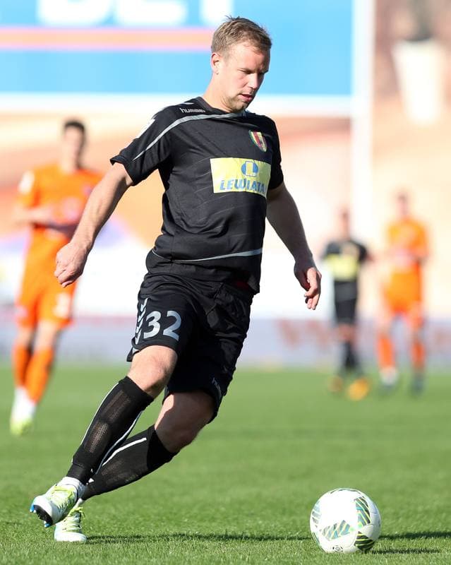 Football. PKO BP Ekstraklasa. Termalica Bruk-Bet Nieciecza - Korona Kielce. 02.04.2016