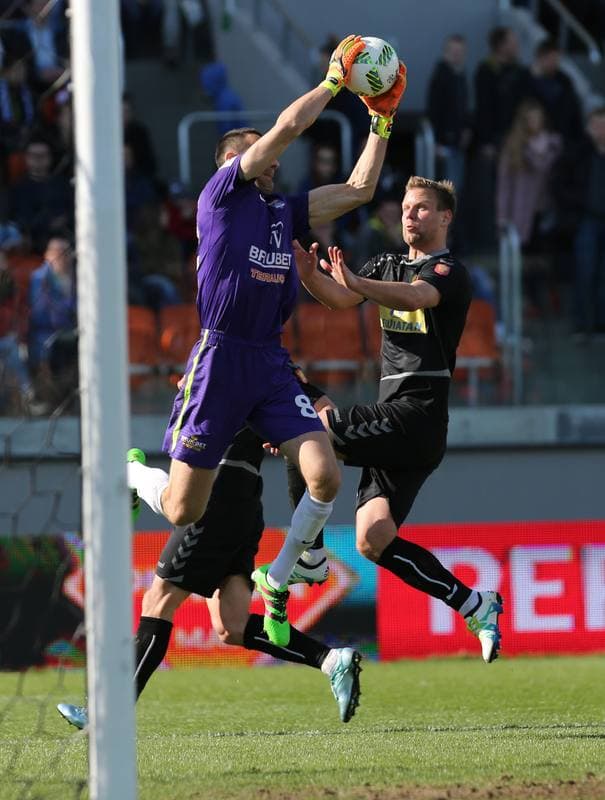 Football. PKO BP Ekstraklasa. Termalica Bruk-Bet Nieciecza - Korona Kielce. 02.04.2016