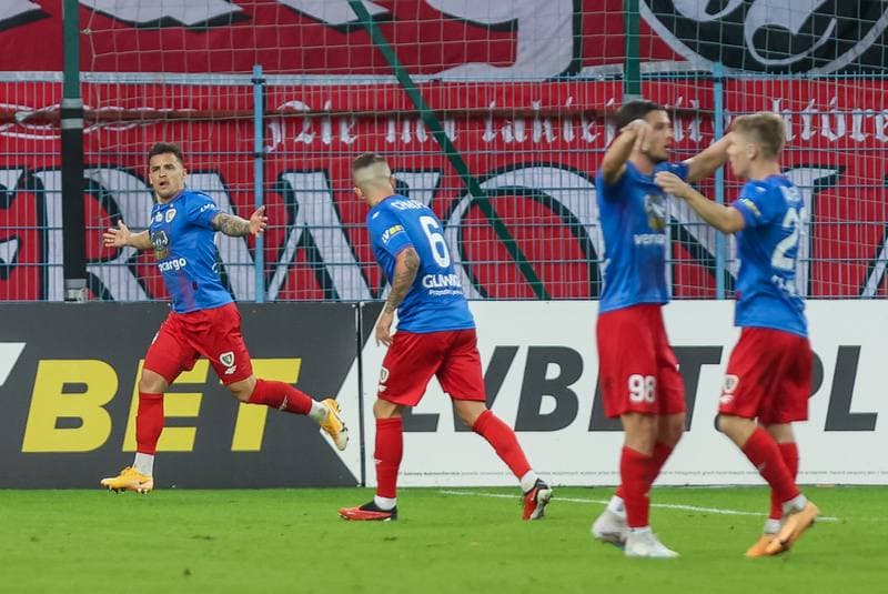 Football. PKO BP Ekstraklasa. Piast Gliwice - Widzew Lodz. 29.09.2023