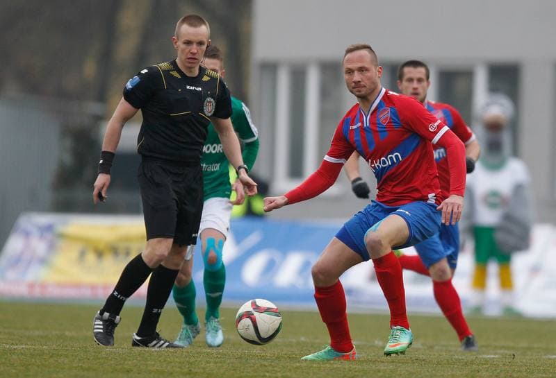 Football. II Liga. Radomiak Radom - Rakow Czestochowa. 05.03.2016