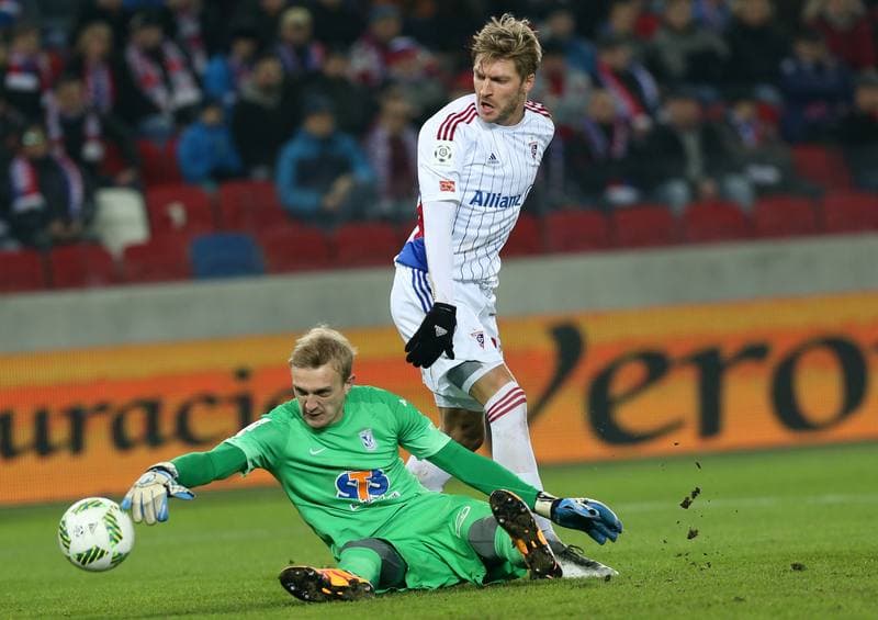 Football. Ekstraklasa. Gornik Zabrze - Lech Poznan. 02.03.2016