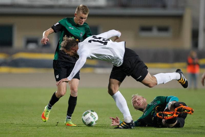 Football. II Liga. ROW Rybnik - Gryf Wejherowo. 14.10.2016