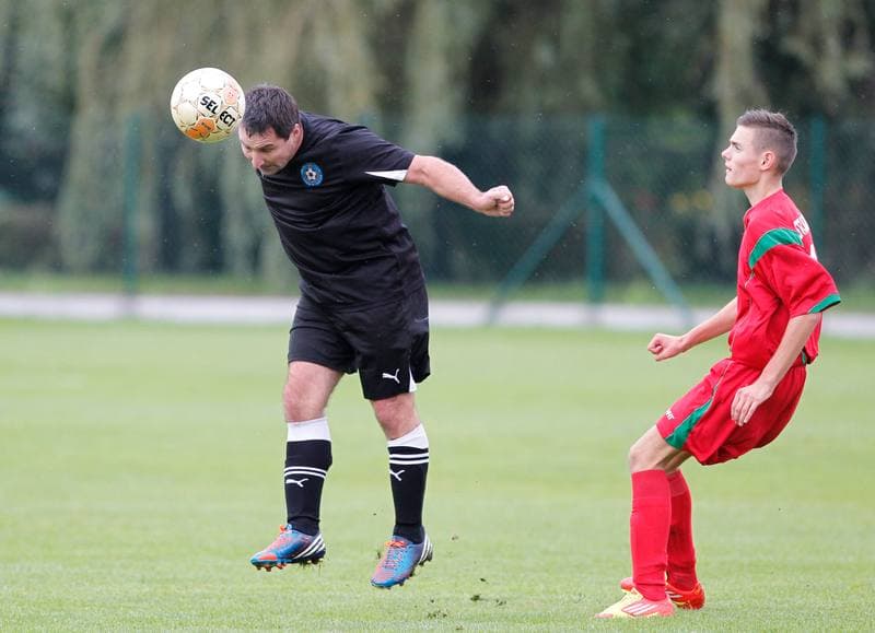 Football. Podokreg Katowice. Strazak Mikolow - Reprezentacja Slaska Oldboyow. 23.09.2014