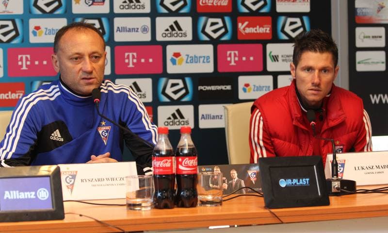 Football. Gornik Zabrze. Press Conference. 22.11.2013