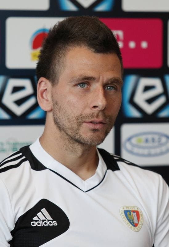 Football. Piast Gliwice. Press Conference. 04.10.2013
