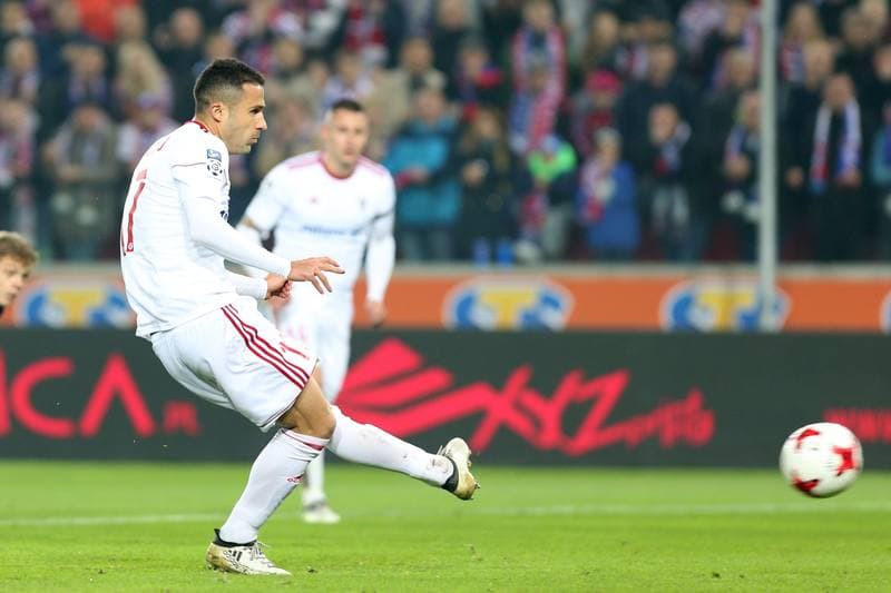 Football. Lotto Ekstraklasa. Gornik Zabrze - Lech Poznan. 04.11.2017