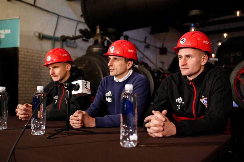 Football. Gornik Zabrze. Press Conference. 06.12.2017