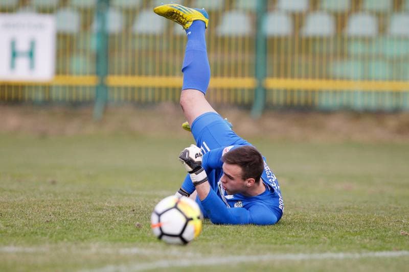 Football. II liga. Rozwoj Katowice - Radomiak Radom. 04.04.2018