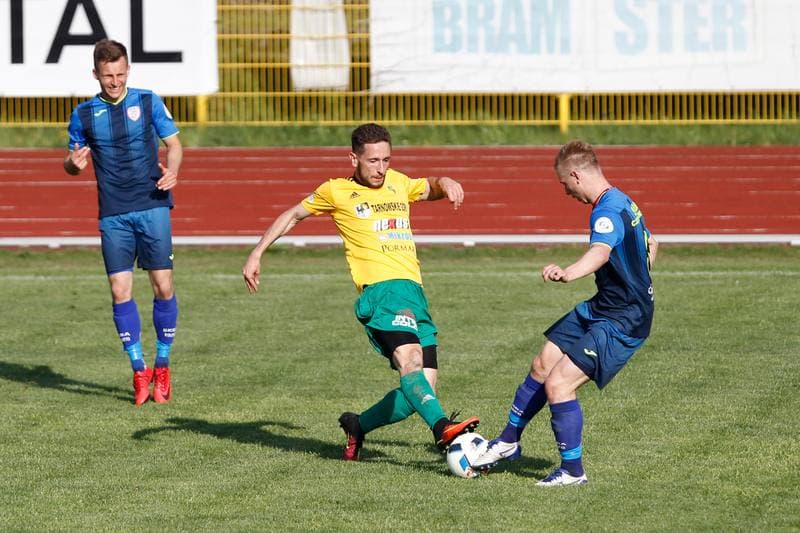 Football. III Liga. Gwarek Tarnowskie Gory - Skra Czestochowa. 01.05.2018