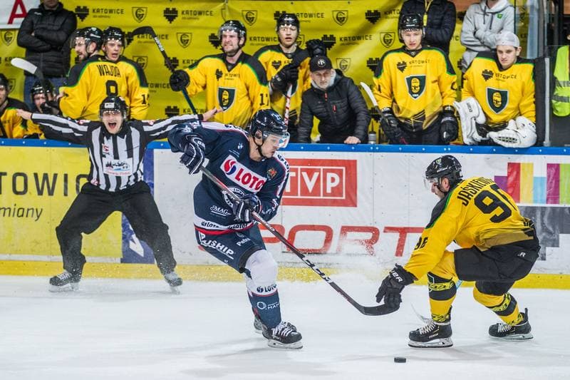 Ice Hockey. Polska Hokej Liga. GKS Katowice - Lotos PKH Gdansk. 15.11.2019