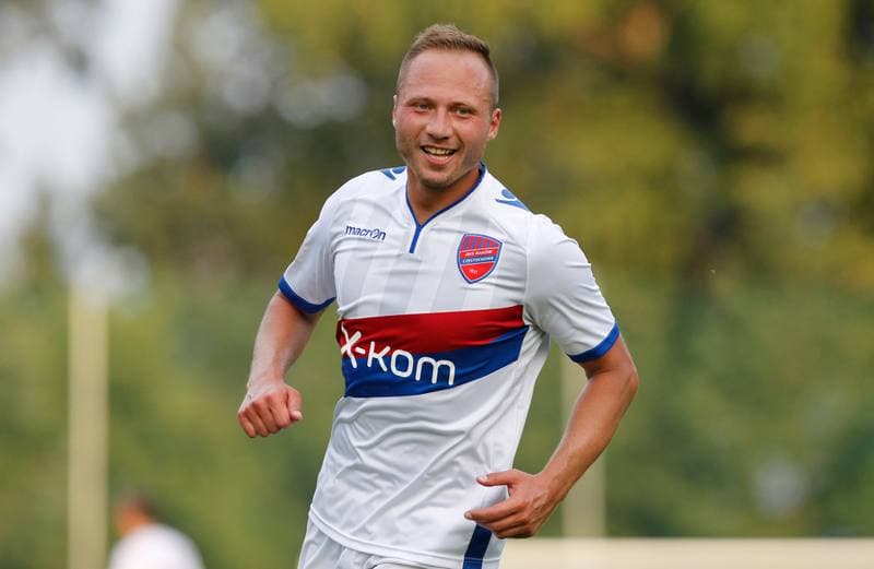 Football. II Liga. Nadwislan Gora - Rakow Czestochowa. 09.08.2015