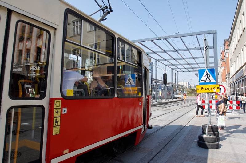 Construction of a New Bus Shelter at the Market in Katowice. 31.08.2015