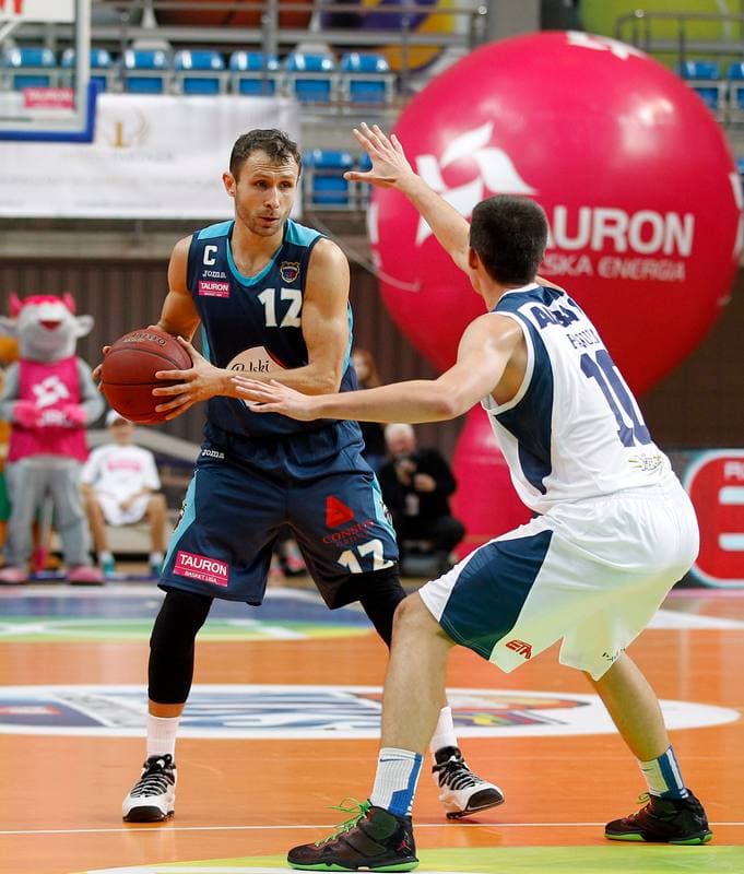 Basketball. Tauron Basket Liga. MKS Dabrowa Gornicza - Polski Cukier Torun. 18.10.2015